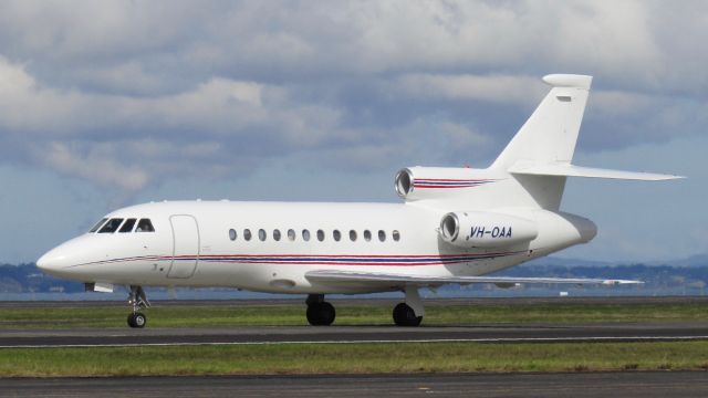 Dassault Falcon 900 (VH-OAA) - Australian Falcon making a visit.