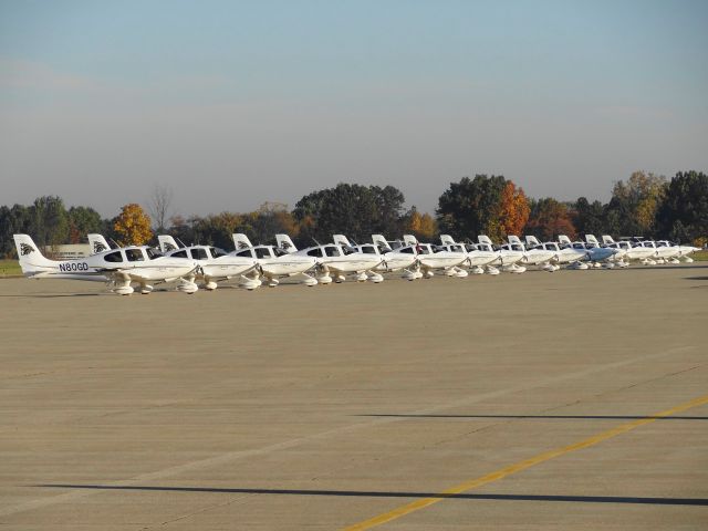 Cirrus SR-20 — - Endless Cirrus SR-20s