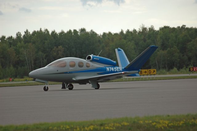 Cirrus Vision SF50 (N745ER) - 2018 Cirrus Vision SF50 (0130) see on September 2, 2019