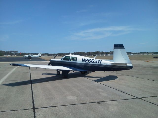 Mooney M-20 (N2669W)