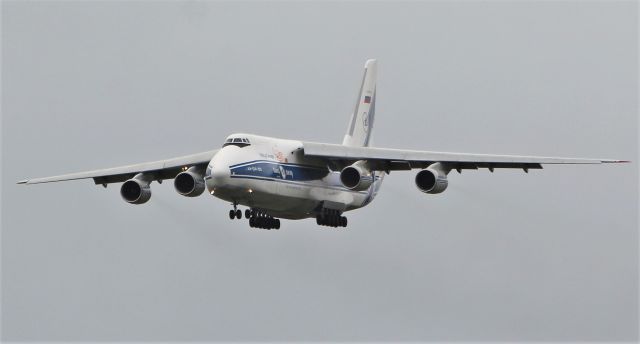 Antonov An-124 Ruslan (RA-82081) - volga-dnepr an-124-100 ra-82081 landing at shannon from emmen 11/3/20.