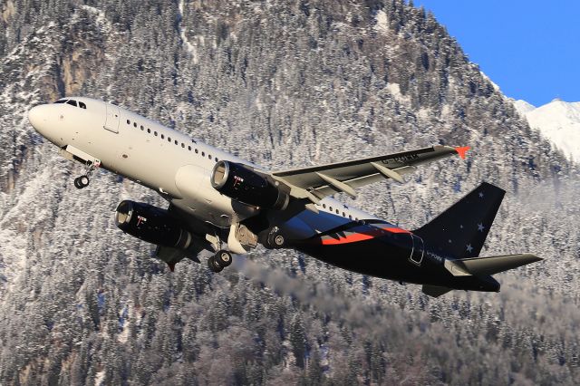 Airbus A320 (G-POWM)