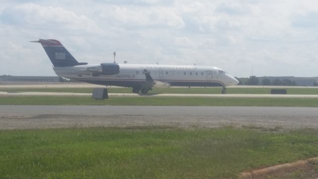 Canadair Regional Jet CRJ-200 (N237PS)