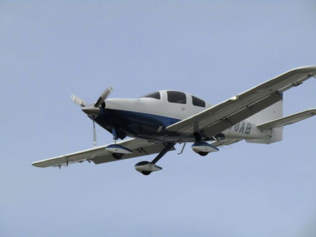 Cessna 400 (N478AB) - Landing RWY 24