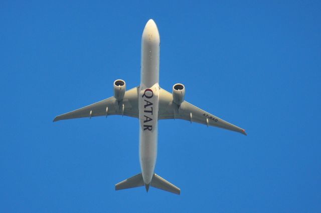 BOEING 777-300ER (A7-BAQ) - Dublin, 8th December 2017