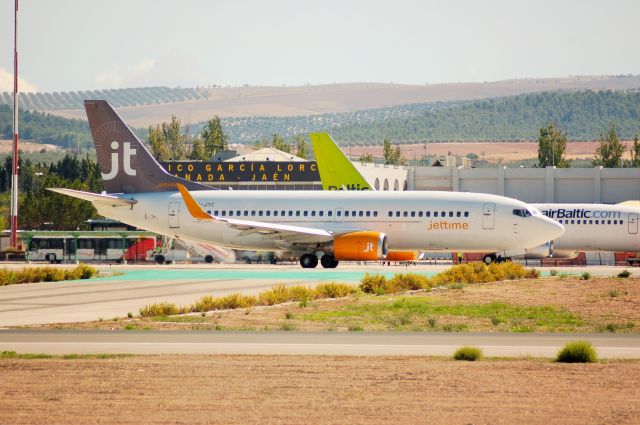 Boeing 737-700 (OY-JTC)