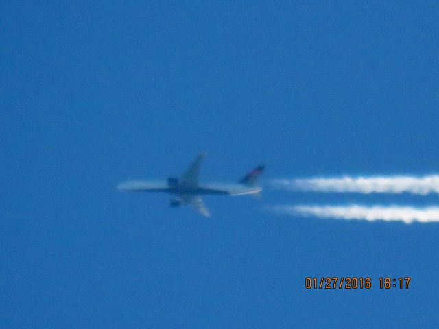Boeing 757-200 (N6716C)