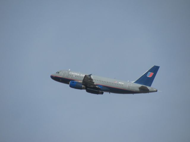 Airbus A319 (N837UA)