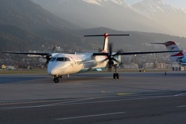 de Havilland Dash 8-400 (OE-LGF)