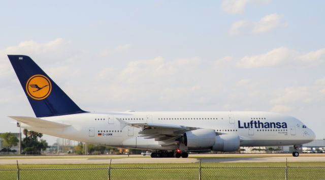 Airbus A380-800 (D-AIMM)