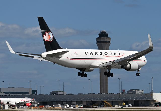 BOEING 767-300 (C-FGSJ)