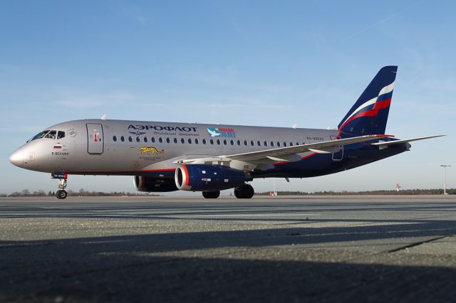 Sukhoi Superjet 100 (RA-89043)