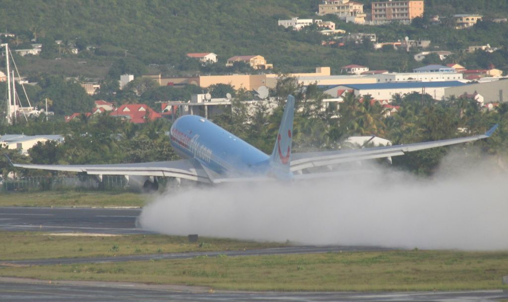 Airbus A330-200 (F-HBIL)