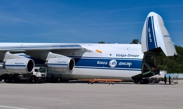 Antonov An-124 Ruslan (RA-82043)