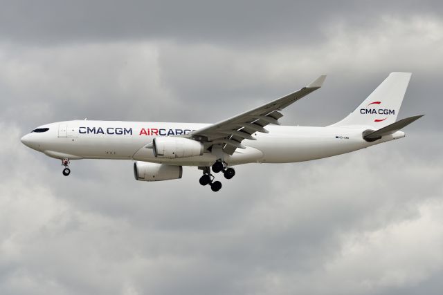 Airbus A330-200 (OO-CMA)