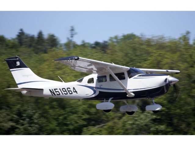 Cessna T206 Turbo Stationair (N51964) - Take off runway 08.