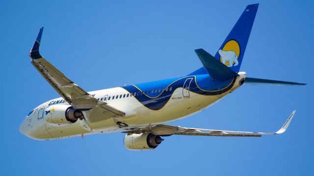 BOEING 737-300 (C-GICN)