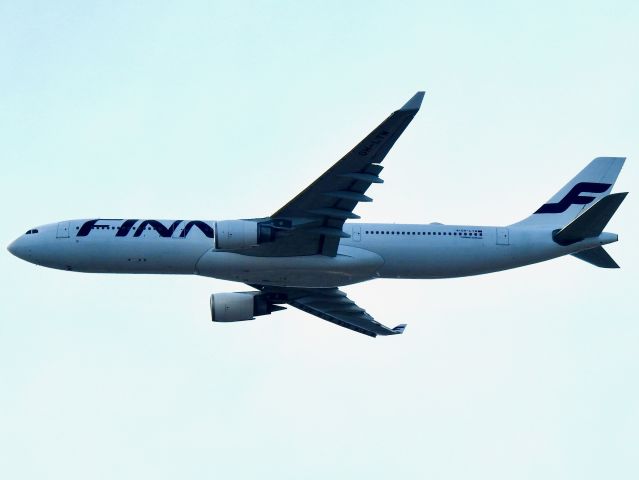 Airbus A330-300 (OH-LTM) - FIN005 HEL-JFK