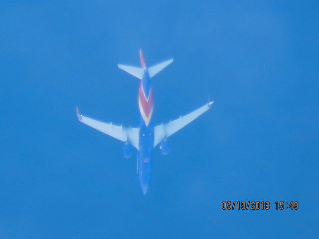 Boeing 737-800 (N8554X)