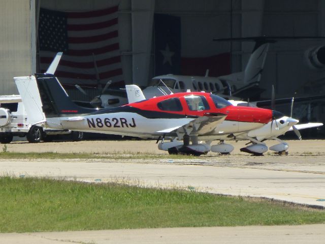 Cirrus SR-22 (N862RJ)