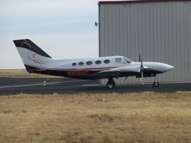 Cessna 421 (N619AC)