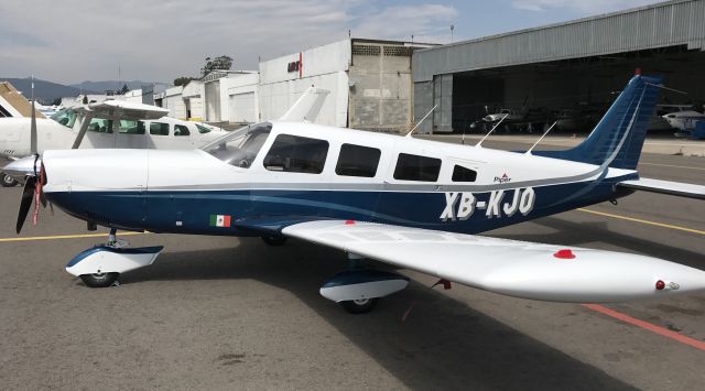 Piper Saratoga (XB-KJO) - At hangar 13