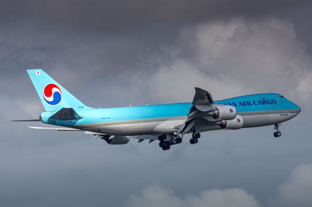 BOEING 747-8 (HL7624)