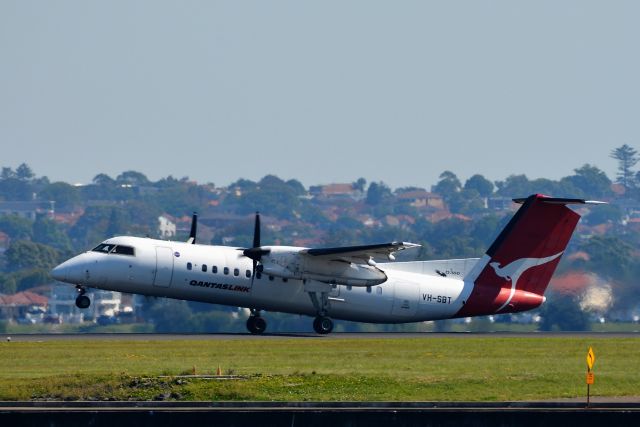 de Havilland Dash 8-400 (VH-SBT) - 16 / 04 / 2017