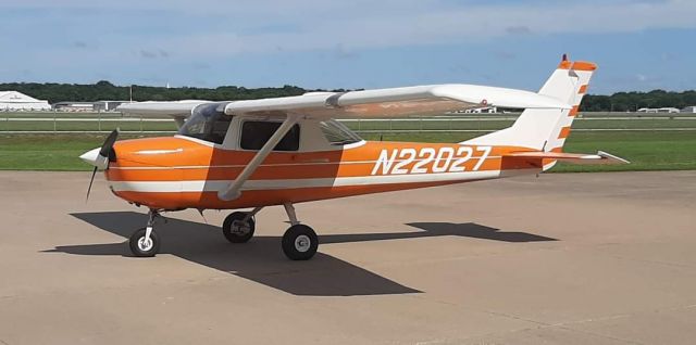 Cessna Commuter (N22027)