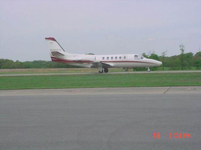 Cessna Citation II (N100CH) - Taxiing on 4/20/10