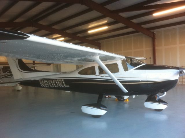 Cessna Skylane (N600RL)