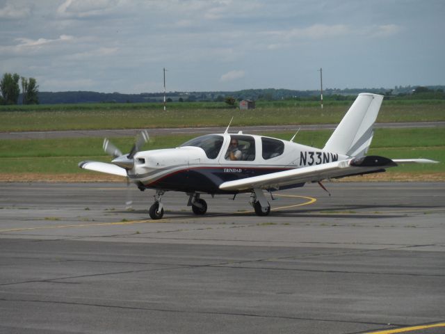 Socata TB-20 Trinidad (N33NW)