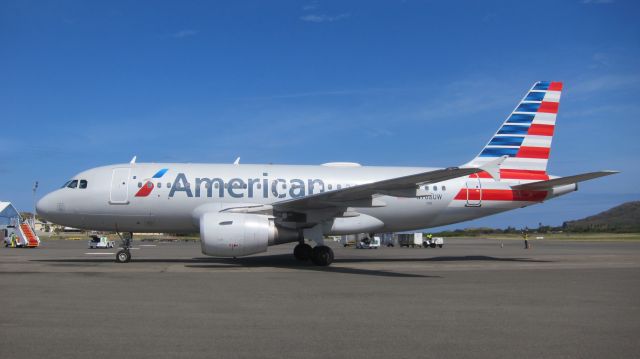 Airbus A319 (N708UW)