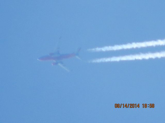 Boeing 737-700 (N796SW) - SWA flight 740 from MDW to OKC over Southeastern KS at 40k feet.