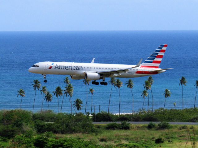 Boeing 757-200 (N188AN)