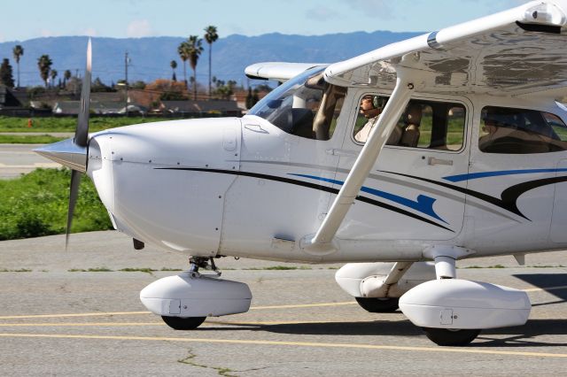 Cessna Skyhawk (N1218S)