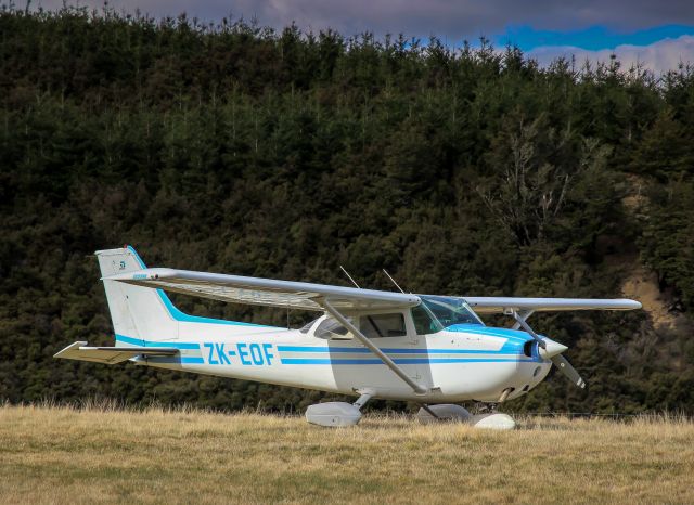 Cessna Skyhawk (ZK-EOF) - Mt Lyford, South Island, NZ