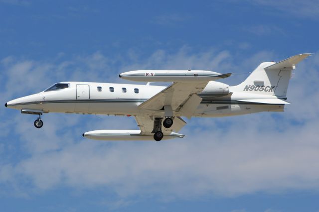 Learjet 35 (N905CK)