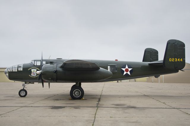 North American TB-25 Mitchell (N333RW) - N333RW  North American B-25N  KGLS  20110420