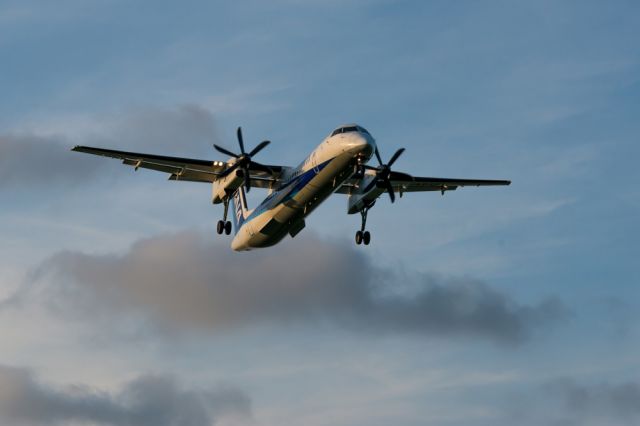 de Havilland Dash 8-200 (JA846A)