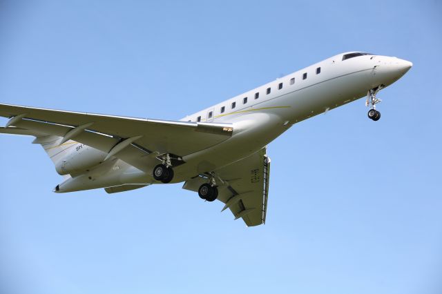 Bombardier Global Express (9H-FED) - Invercargill Airport New Zealand 6/November/2013 09.20. This had been Brisbane - Melbourne-Rotorua Monday 5 Nov and Rotorua Invercargill 06/Nov/2013