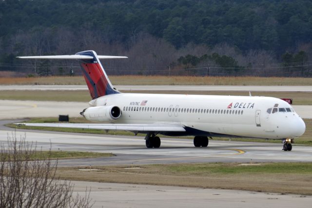 McDonnell Douglas DC-9-50 (N767NC) - Delta Airlines DC-9-50 12/28/13