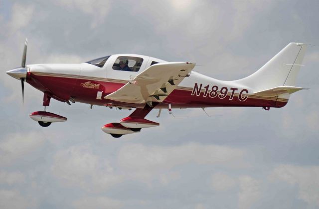 Cessna 350 (N189TC)