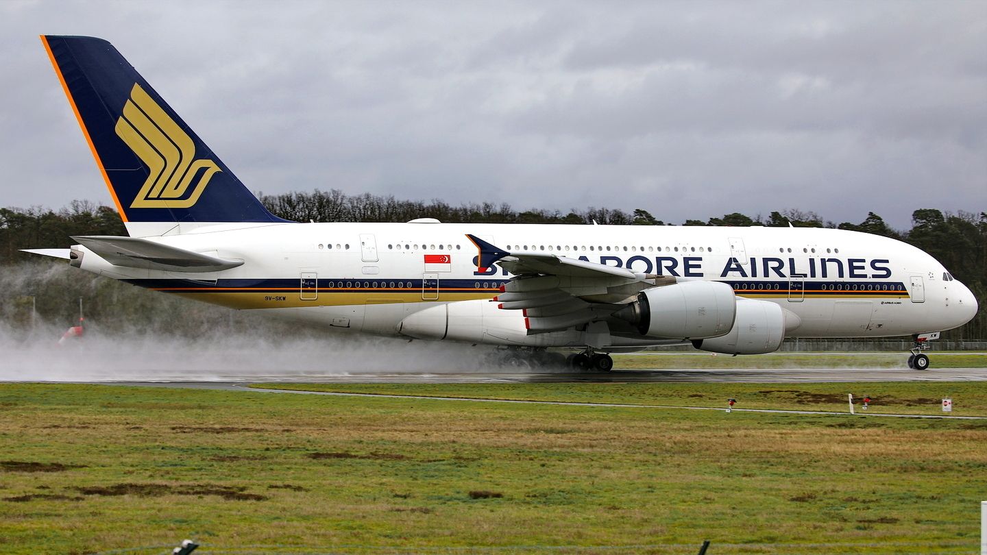 9V-SKW — - RWY18 West - 2023-04-01 9V-SKW (C/n: 251)