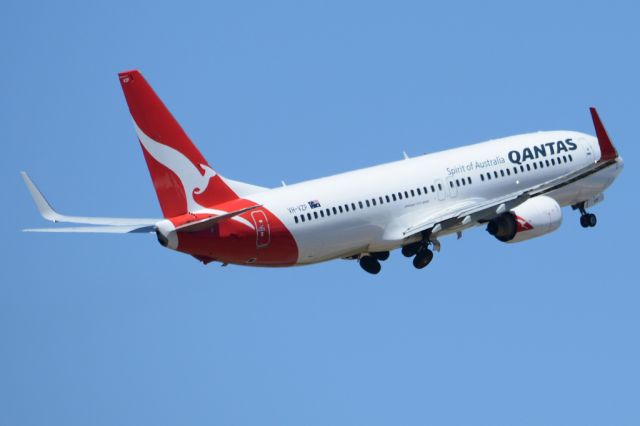 Boeing 737-800 (VH-VZP) - Getting airborne off runway 23.  Wednesday 29th October 2014.