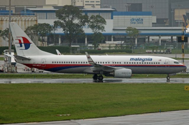 Boeing 737-800 (9M-MLF)