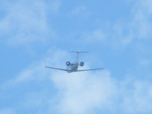 Canadair Challenger (N96DS)