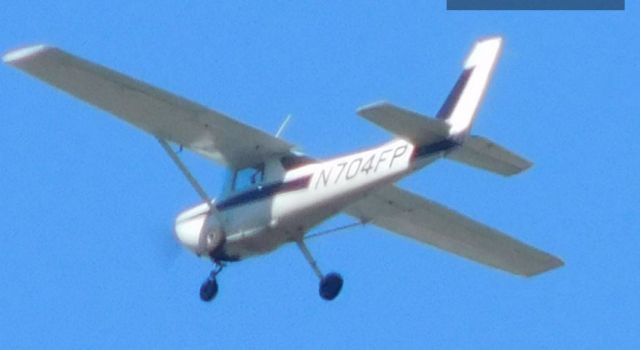 Cessna Skyhawk (N704FP)