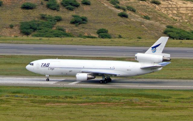 McDonnell Douglas DC-10 (N833LA)