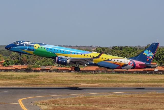 EMBRAER 195 (PR-AXH)